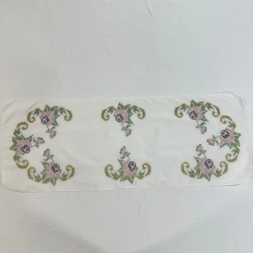 N/A vintage table